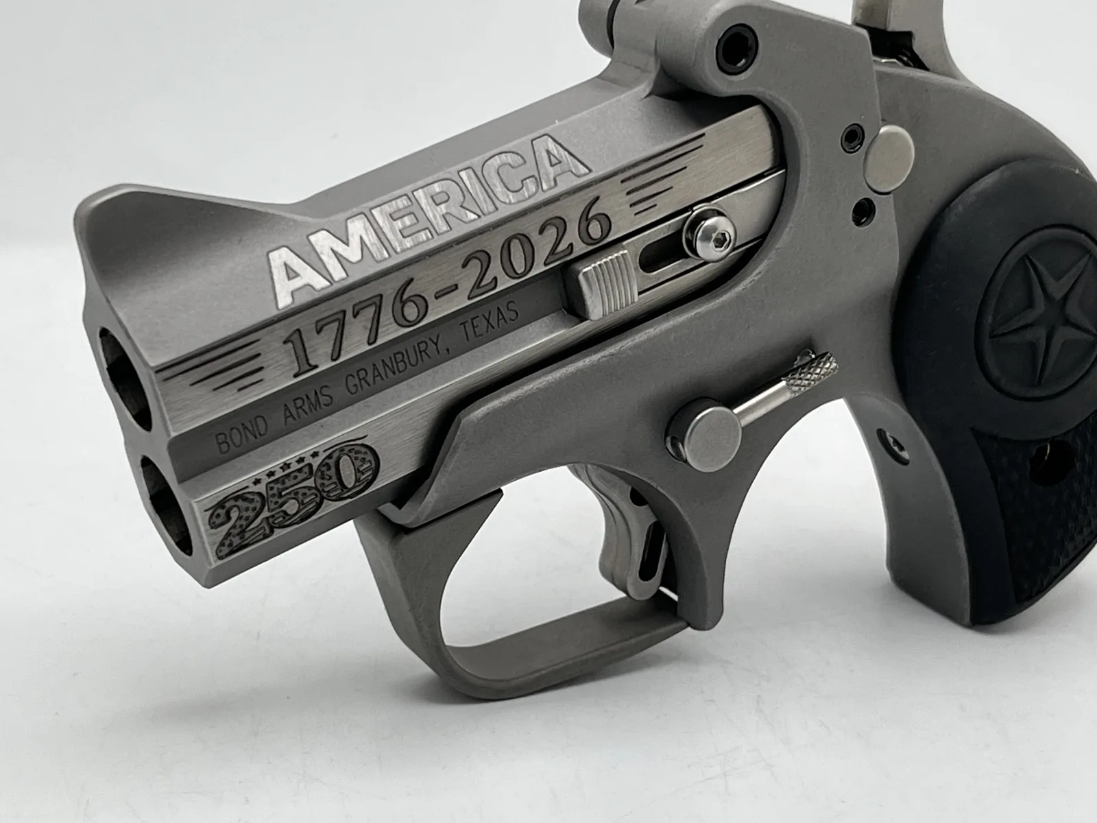 Derringer engraved America 1776-2026