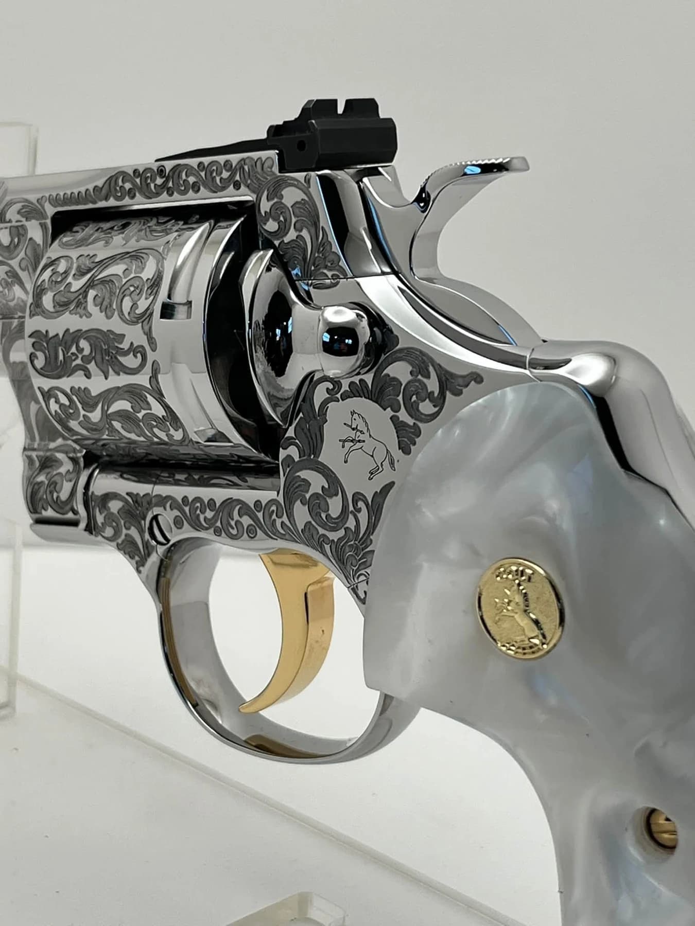 Colt Python Elite with scroll engraving: additional view