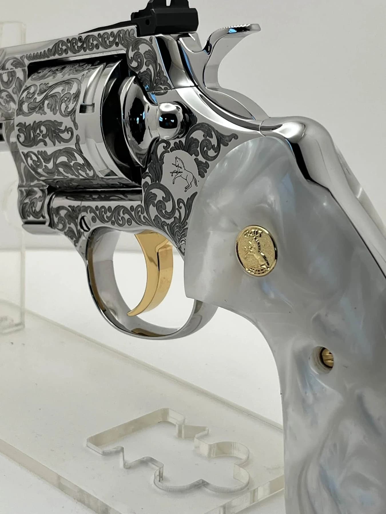 Colt Python Elite with scroll engraving: additional view