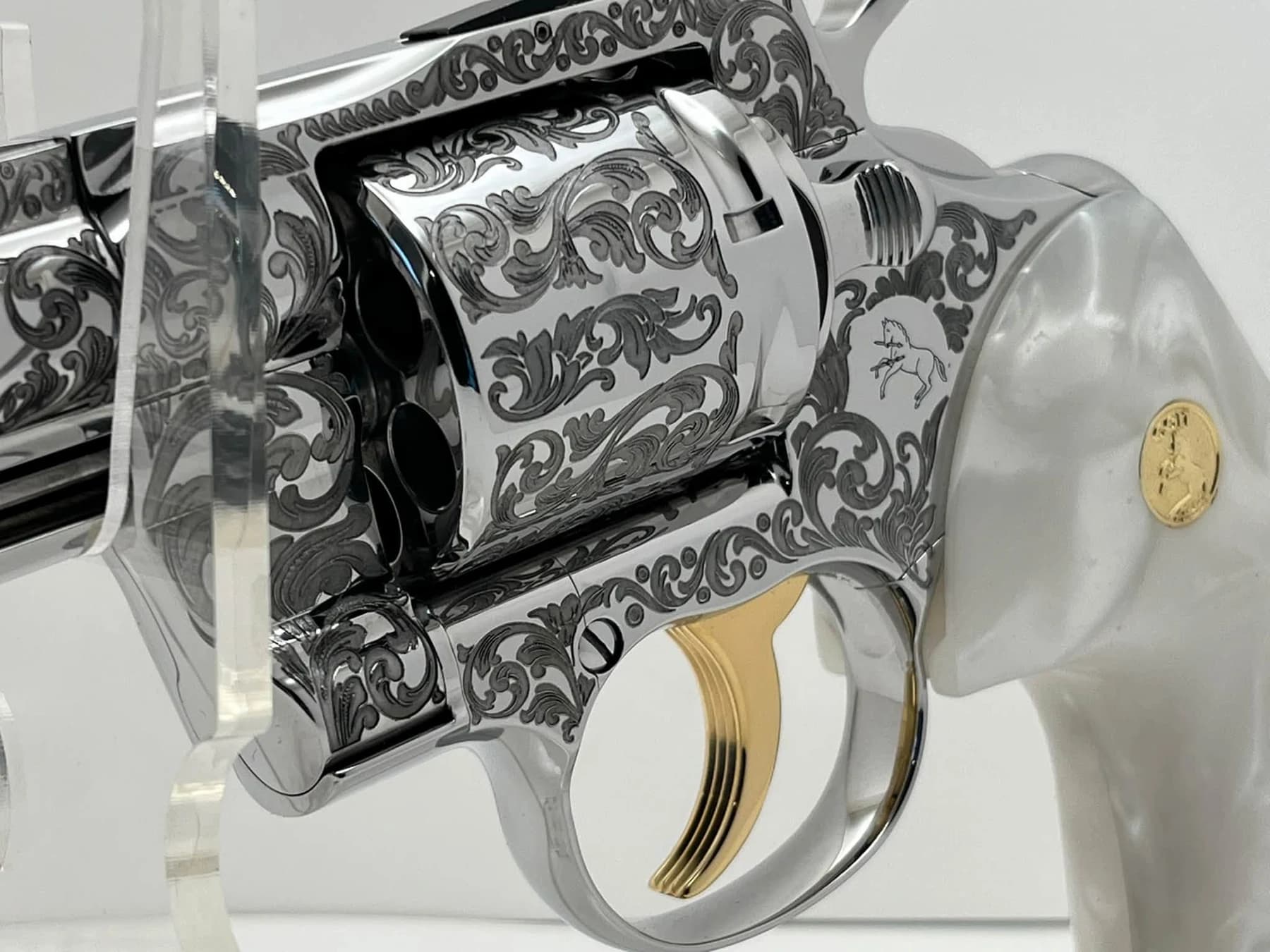 Colt Python Elite with scroll engraving: additional view
