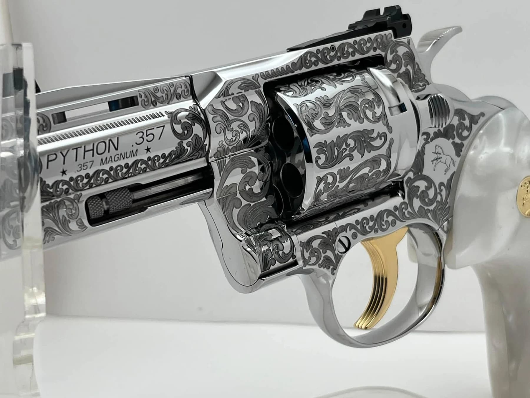 Colt Python Elite with scroll engraving: additional view