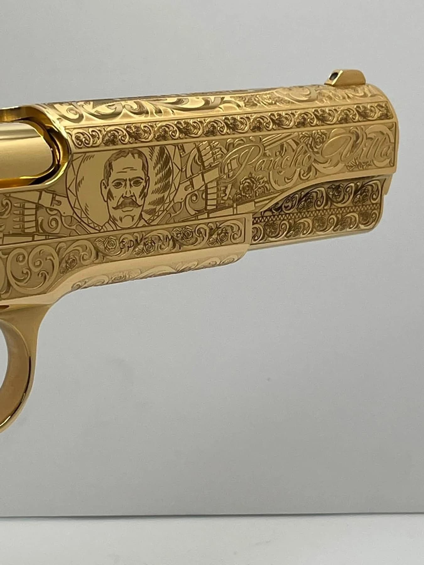 24k gold Colt Super .38, Pancho Villa edition: additional view