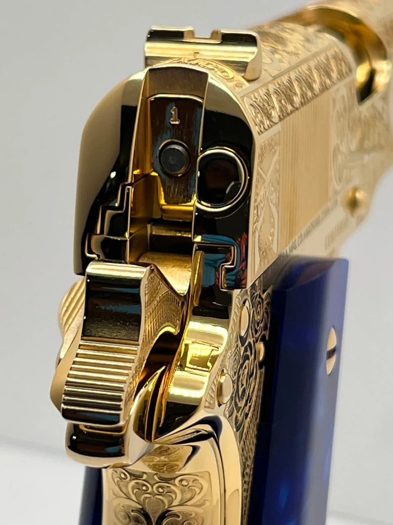 24k gold Colt Super .38, Pancho Villa edition: additional view