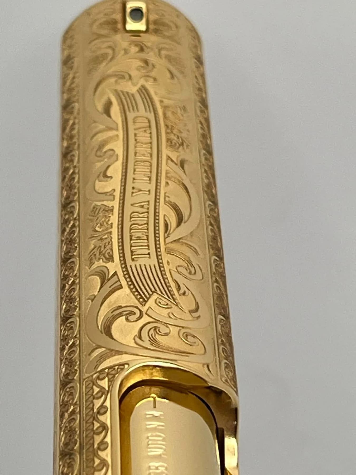 24k gold Colt Super .38, Pancho Villa edition: additional view