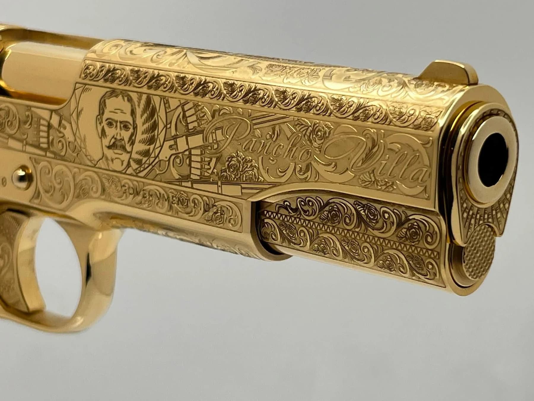 24k gold Colt Super .38, Pancho Villa edition: additional view