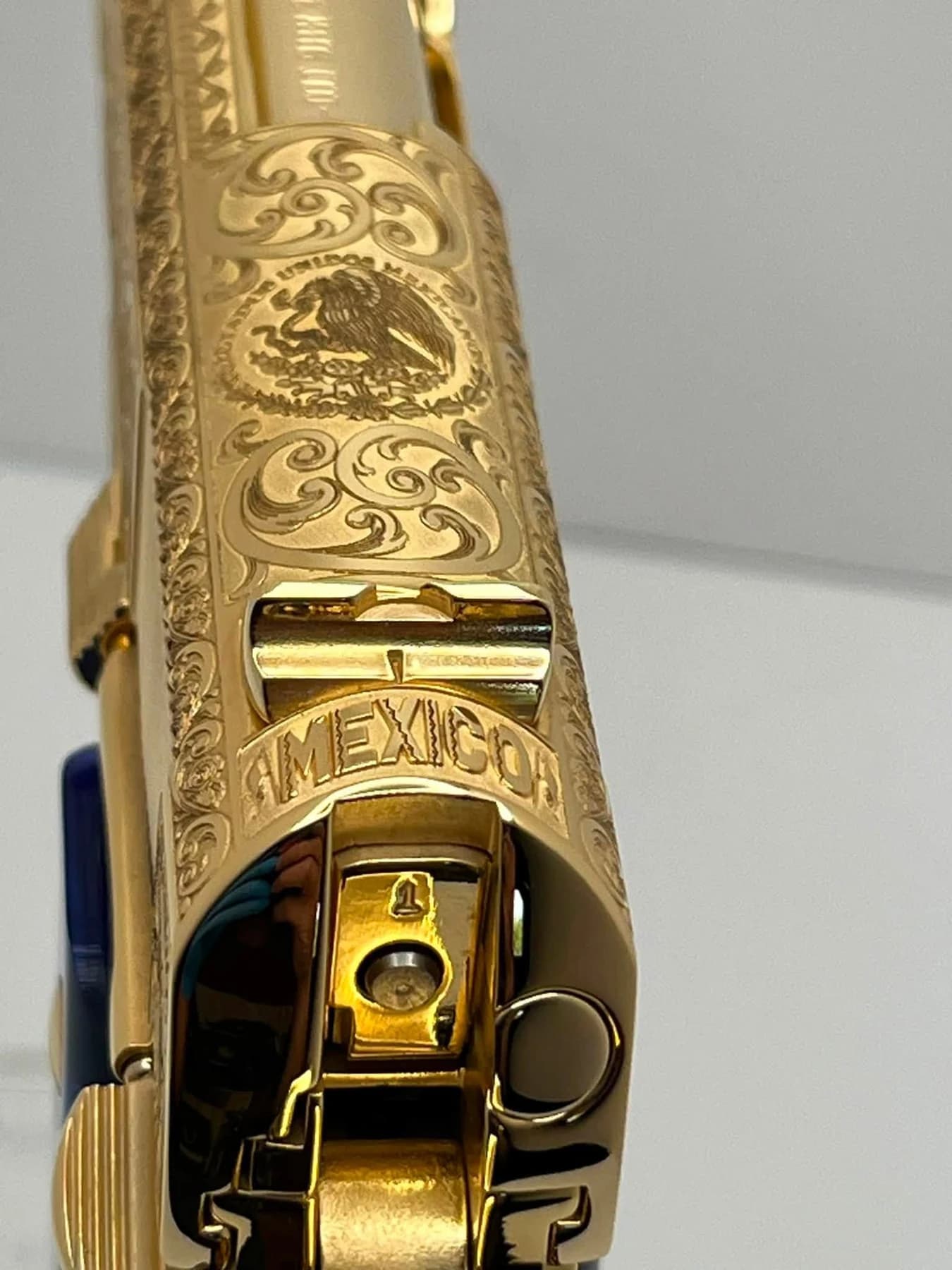 24k gold Colt Super .38, Pancho Villa edition: additional view