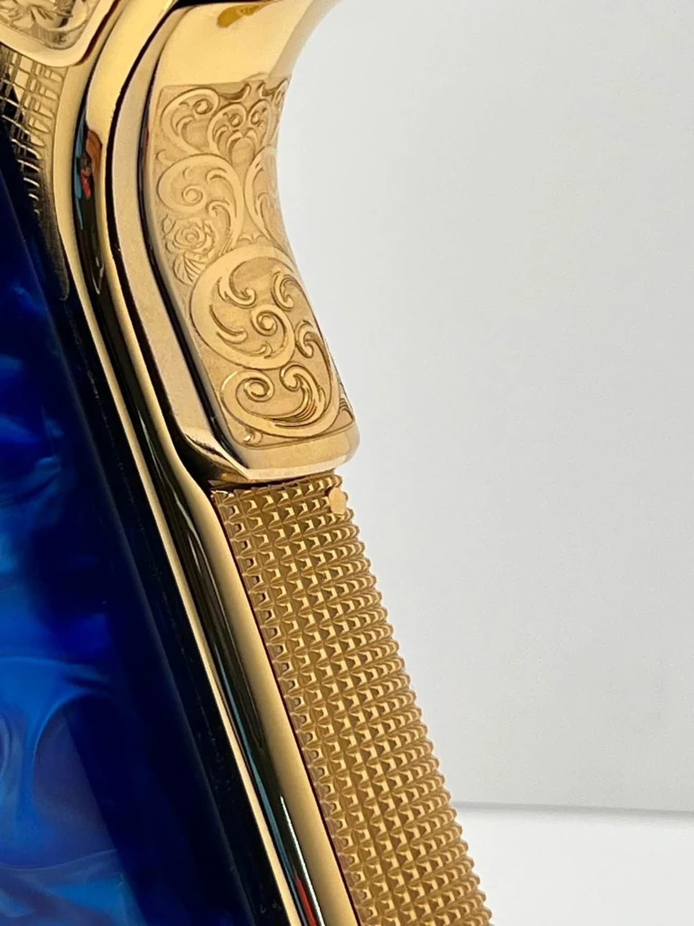 24k gold Colt Super .38, Pancho Villa edition: additional view