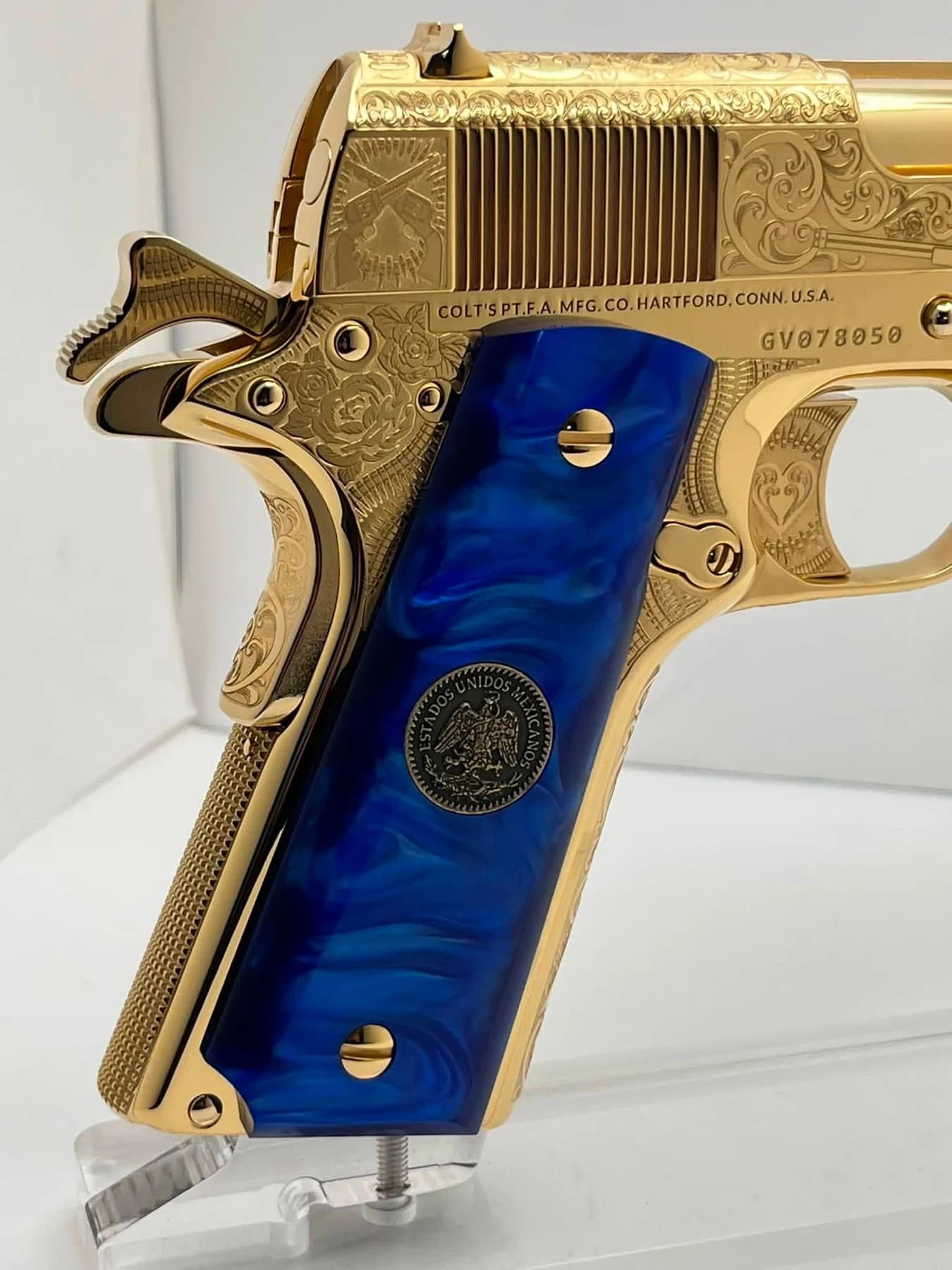 24k gold Colt Super .38, Pancho Villa edition: additional view