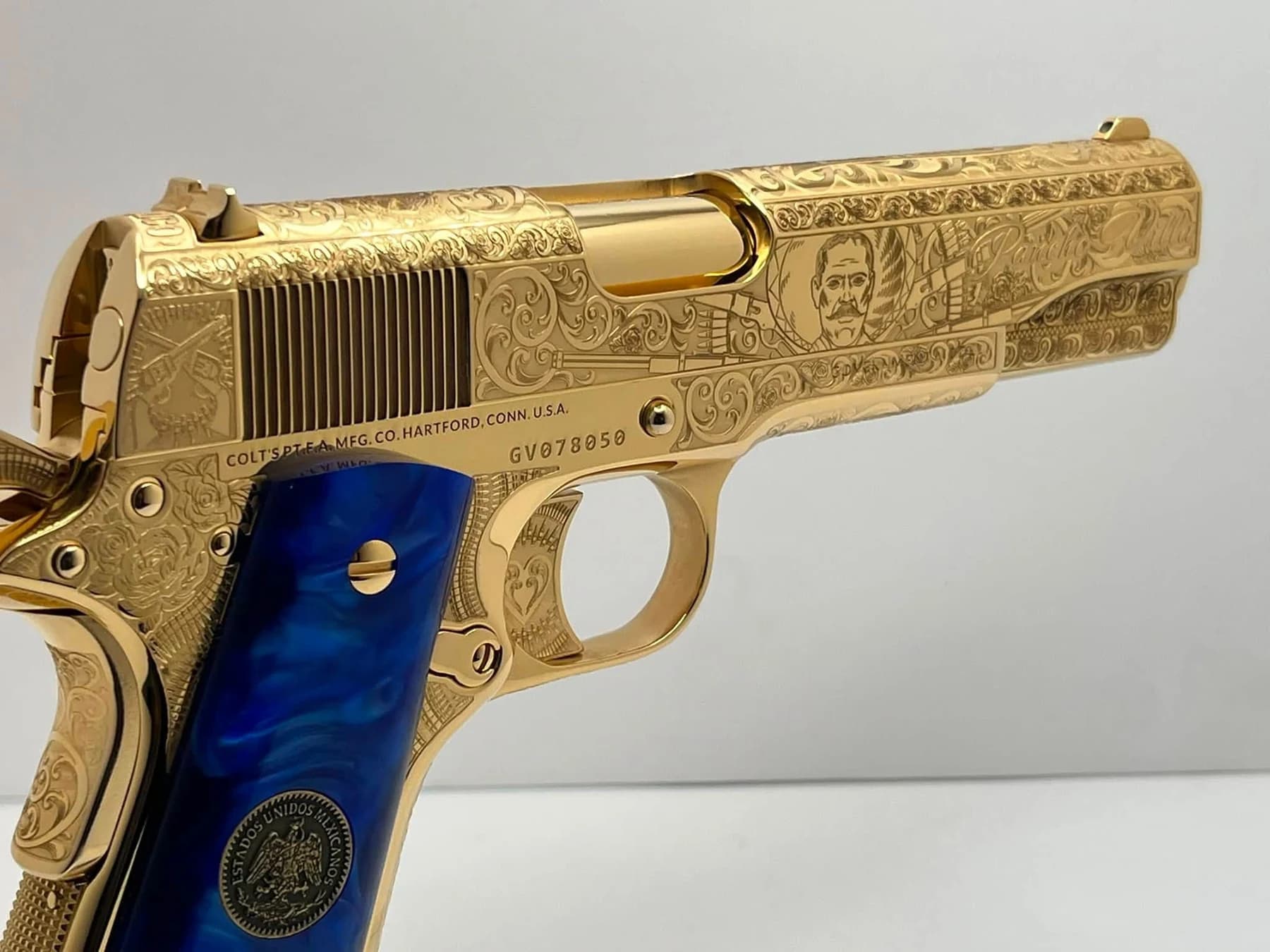 24k gold Colt Super .38, Pancho Villa edition: additional view
