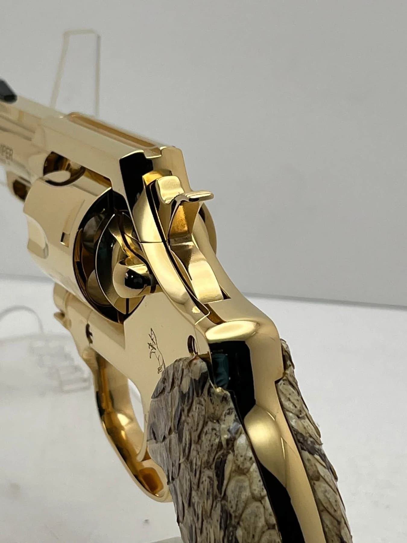 24k gold-plated Colt Viper with snakeskin grips: additional view
