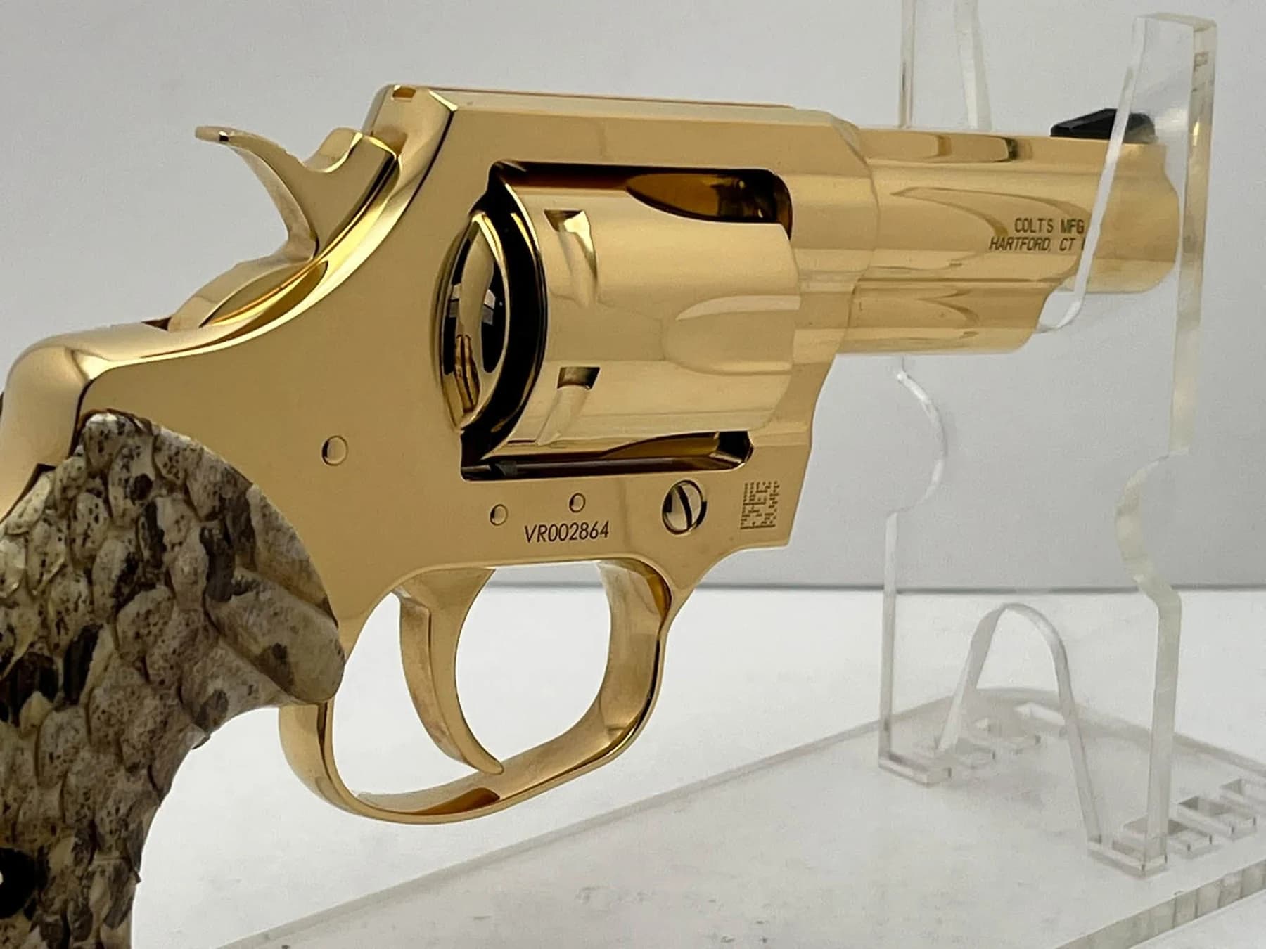24k gold-plated Colt Viper with snakeskin grips: additional view